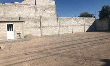 TERRENO DE 400m2 EN RENTA BARDEADO CERCA DE AV DE LA LUZ