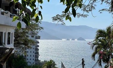 Condominio en Venta Amueblado | Vistas Espectaculares al Mar | Conchas Chinas, Puerto Vallarta