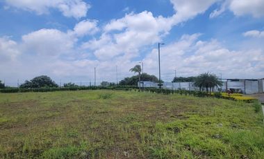 En venta terreno esquinero en Isla Celeste Etapa Babor