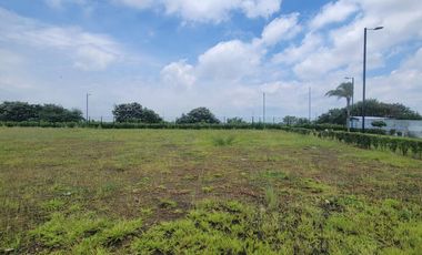 En venta terreno esquinero en Isla Celeste Etapa Babor