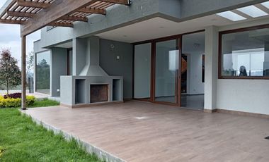Puembo-Casa de lujo en renta