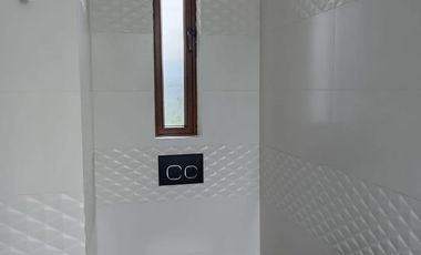 Puembo-Casa de lujo en renta