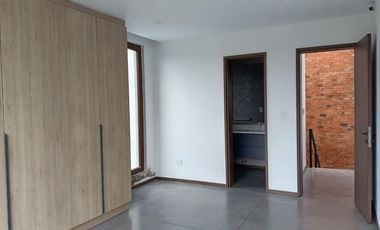 Puembo-Casa de lujo en renta