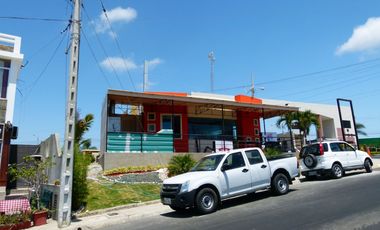 Unico terreno comercial de la urbanización Manta Beach, inversión construcción inmobiliaria