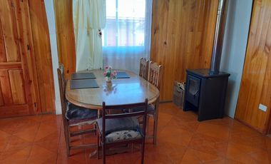 En venta casa de 93 mts2 más cabaña de 48 mts2