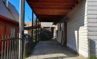 En venta casa de 93 mts2 más cabaña de 48 mts2