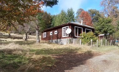 En venta terreno 1 hás con casa de 69 ms2., Boquipulli - Villarrica