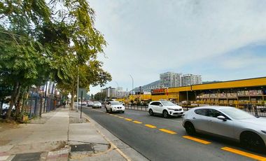 Primera Linea Frente A Av Las Condes, Amplio