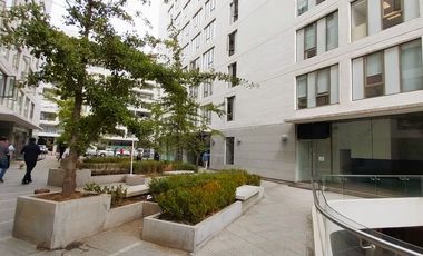 Primera Linea Frente A Av Las Condes, Amplio