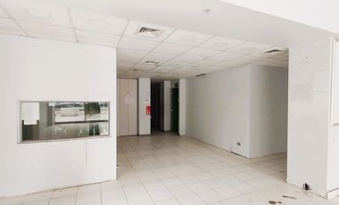 Primera Linea Frente A Av Las Condes, Amplio