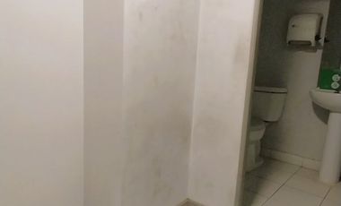 Primera Linea Frente A Av Las Condes, Amplio