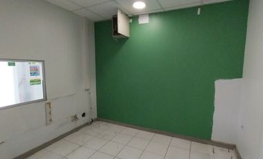 Primera Linea Frente A Av Las Condes, Amplio