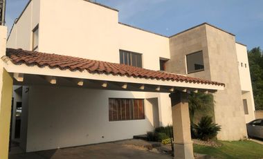 CASA EN ZONA NORTE EN AHUATEPEC, CUERNAVACA