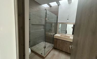 CASA EN RENTA LOMBARDIA, LEON GUANAJUATO