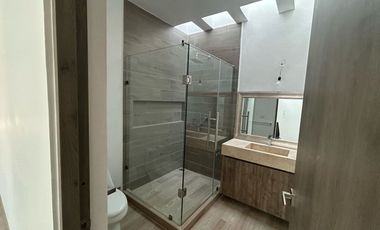 CASA EN RENTA LOMBARDIA, LEON GUANAJUATO