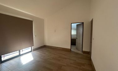 CASA EN RENTA LOMBARDIA, LEON GUANAJUATO