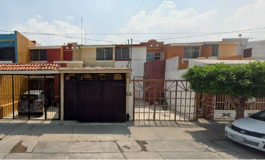 CASA DE OPORTUNIDAD EN GUADALAJARA DE REMATE BANCARIO POR EL ZOOLOGICO