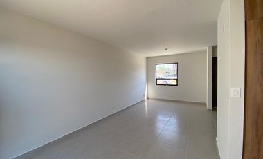 Casa En Renta Fraccionamiento Meseta Querétaro - 3 recamaras y 1.5 baños