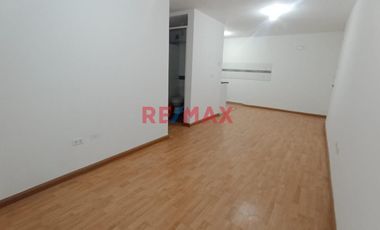 Alquiler De Departamento En Cond. Oasis W-504 // ID: 1134954