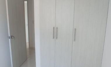 CASA EN CONJUNTO CERRADO