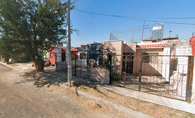 CASA EN AV. NAPOLES, HACIENDA SANTA FE, TLAJOMULCO ZUÑIGA, JALISCO, ¡NO CREDITOS!