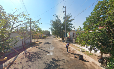 CASA EN AV. NAPOLES, HACIENDA SANTA FE, TLAJOMULCO ZUÑIGA, JALISCO, ¡NO CREDITOS!