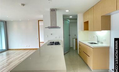 Apartamento en Arriendo Sector Loma de los Benedictinos - Envigado