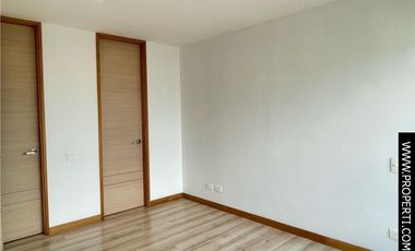 Apartamento en Arriendo Sector Loma de los Benedictinos - Envigado