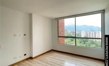 Apartamento en Arriendo Sector Loma de los Benedictinos - Envigado