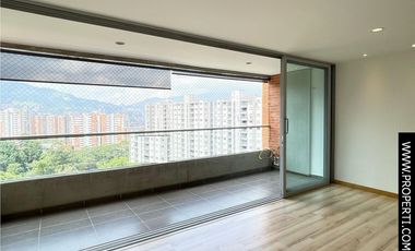 Apartamento en Arriendo Sector Loma de los Benedictinos - Envigado