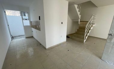CASA EN VENTA EN EMILIANO ZAPATA CON ALBERCA