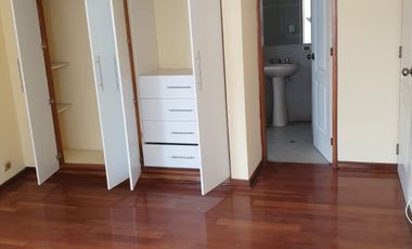 VENDO LINDO DEPARTAMENTO REMODELADO  DE 105 M2 , CERCA A COLEGIOS EN VALLE HERMOSO. SURCO