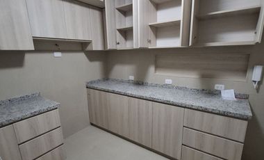 VENDO LINDO DEPARTAMENTO REMODELADO  DE 105 M2 , CERCA A COLEGIOS EN VALLE HERMOSO. SURCO