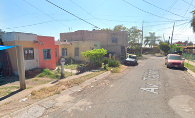 CASA EN AV. TACHIRA, HACIENDA SANTA FE, TLAJOMULCO ZUÑIGA, JALISCO, ¡NO CREDITOS!