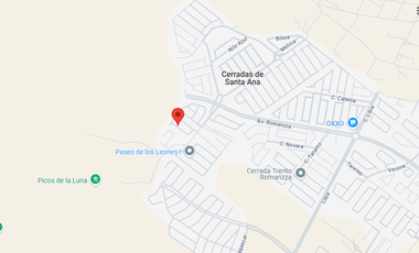 Casa en Fraccionamiento ubicada en Paseo de los Leones, con 3 recamaras y 120m2, A solo unos minutos de escuela Normal Superior.