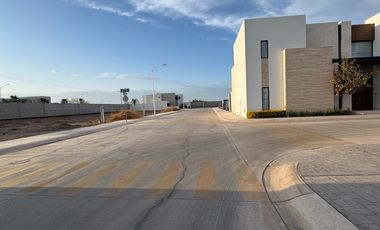 TERRENO EN VENTA FRACC LOS NOGALES CALLE 5 DE FEBRERO Y BORDO NUEVO CD OBREGON SONORA