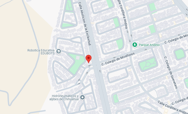 Casa en fraccionamiento ubicada en colonia Paseo de Chihuahua, con 3 recamaras y 199m2, A solo unos minutos de Plaza Comercial  Paseo Basarí.