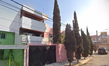 REMATO CASA EN BOSQUES DE ARAGON NEZAHUALCOYOTL EDO DE MEXICO