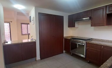 RENTO CASA SIN AMUEBLAR EN  ZIRÁNDARO, SAN MIGUEL DE ALLENDE