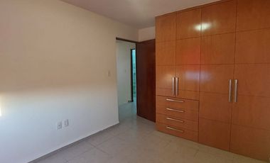 RENTO CASA SIN AMUEBLAR EN  ZIRÁNDARO, SAN MIGUEL DE ALLENDE