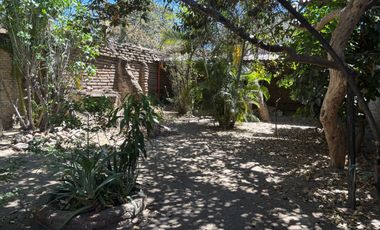 CASA EN QUINTA VELARDE, GUADALAJARA, A UNAS CUADRAS DE FORUM