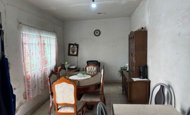 CASA EN QUINTA VELARDE, GUADALAJARA, A UNAS CUADRAS DE FORUM