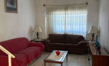 CASA EN QUINTA VELARDE, GUADALAJARA, A UNAS CUADRAS DE FORUM