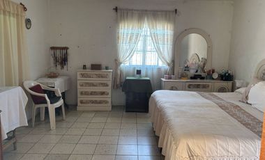 CASA EN QUINTA VELARDE, GUADALAJARA, A UNAS CUADRAS DE FORUM