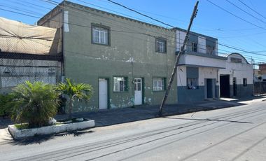 CASA EN QUINTA VELARDE, GUADALAJARA, A UNAS CUADRAS DE FORUM
