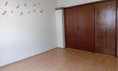 RENTO PRECIOSA Y CONFORTABLE CASA   EN HERMOSO CONJUNTO. LOMAS DE TECAMACHALCO