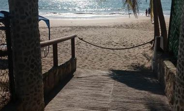 D226 Venta departamento en Real de Palmas Ixtapa 2 recamaras vista a campo de golf