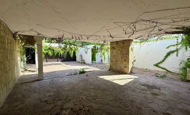 RESIDENCIA SUPER UBICADA A PRECIO DE TERRENO