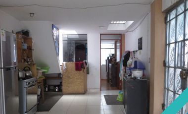 CASA 2 PISOS EN VENTA 120 M2 C. SALAZAR BONDY - ATE
