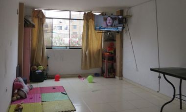CASA 2 PISOS EN VENTA 120 M2 C. SALAZAR BONDY - ATE